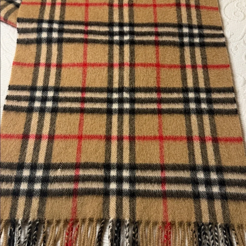 Burberry Cashmere Scarf. Vintage NovaCheck Unisex. Tassel. Classic Vintage.